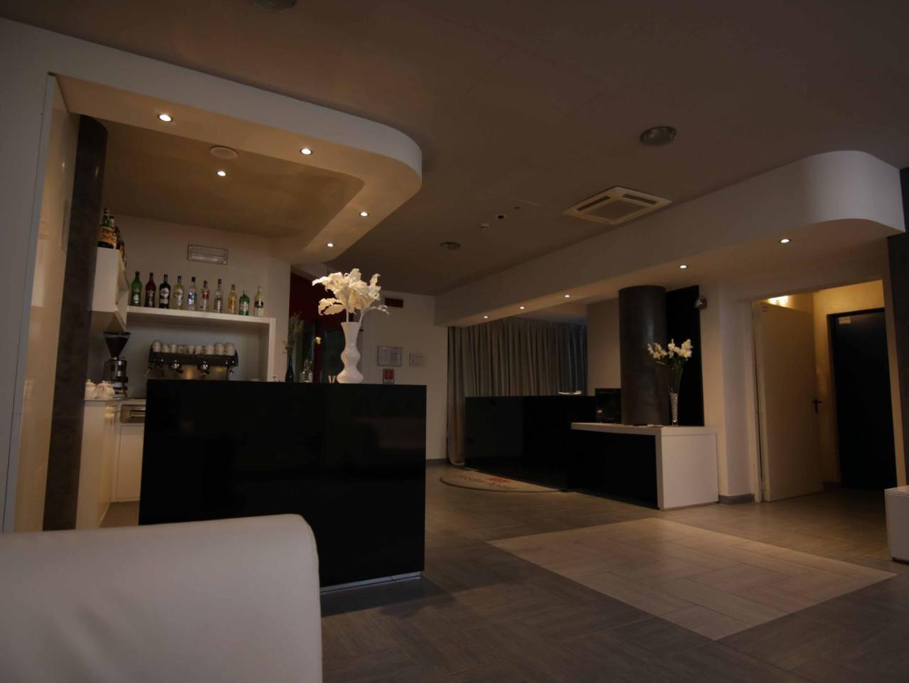 Master Hotel רג'ו אמיליה מראה חיצוני תמונה